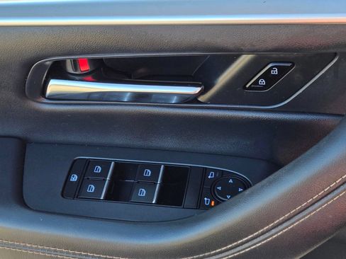 Certified 2024 MAZDA CX-90 Plug-In Hybrid w/ Preferred AWD/4WD image 32