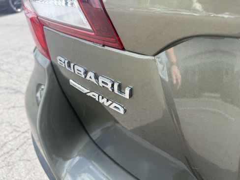 Used 2018 Subaru Outback 2.5i Premium AWD/4WD image 16