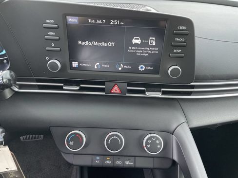 New 2026 Hyundai Elantra SE FWD image 23