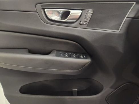 Certified 2025 Volvo XC60 B5 Core AWD/4WD image 23