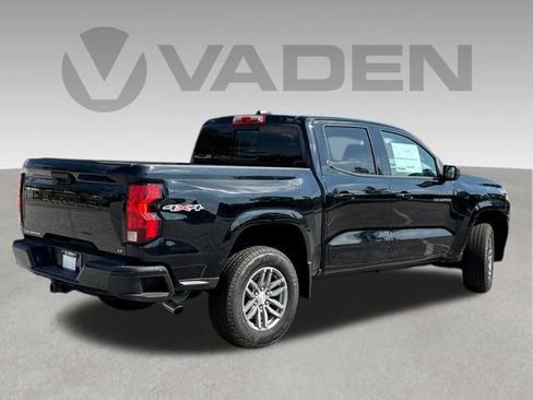 Used 2024 Chevrolet Colorado LT w/ LT Convenience Package II AWD/4WD image 24