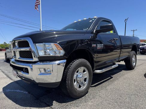 Used 2016 RAM 2500 SLT w/ Snow Chief Group AWD/4WD image 2