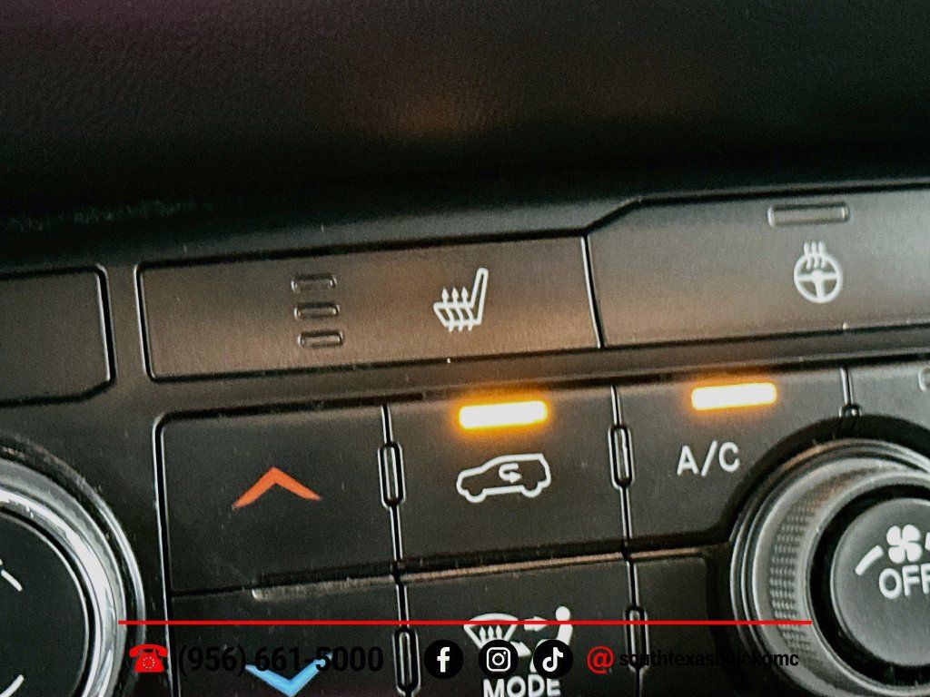 Used 2022 Dodge Durango GT RWD image 21