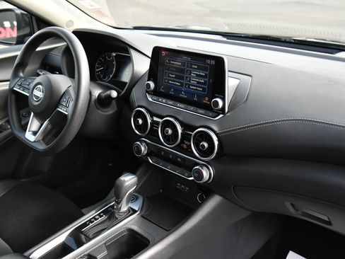 Used 2023 Nissan Sentra SV image 39