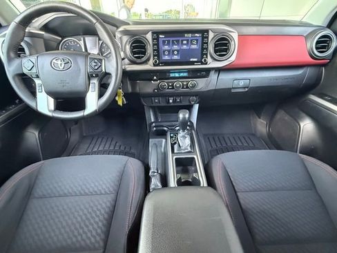Used 2021 Toyota Tacoma SR5 RWD image 19