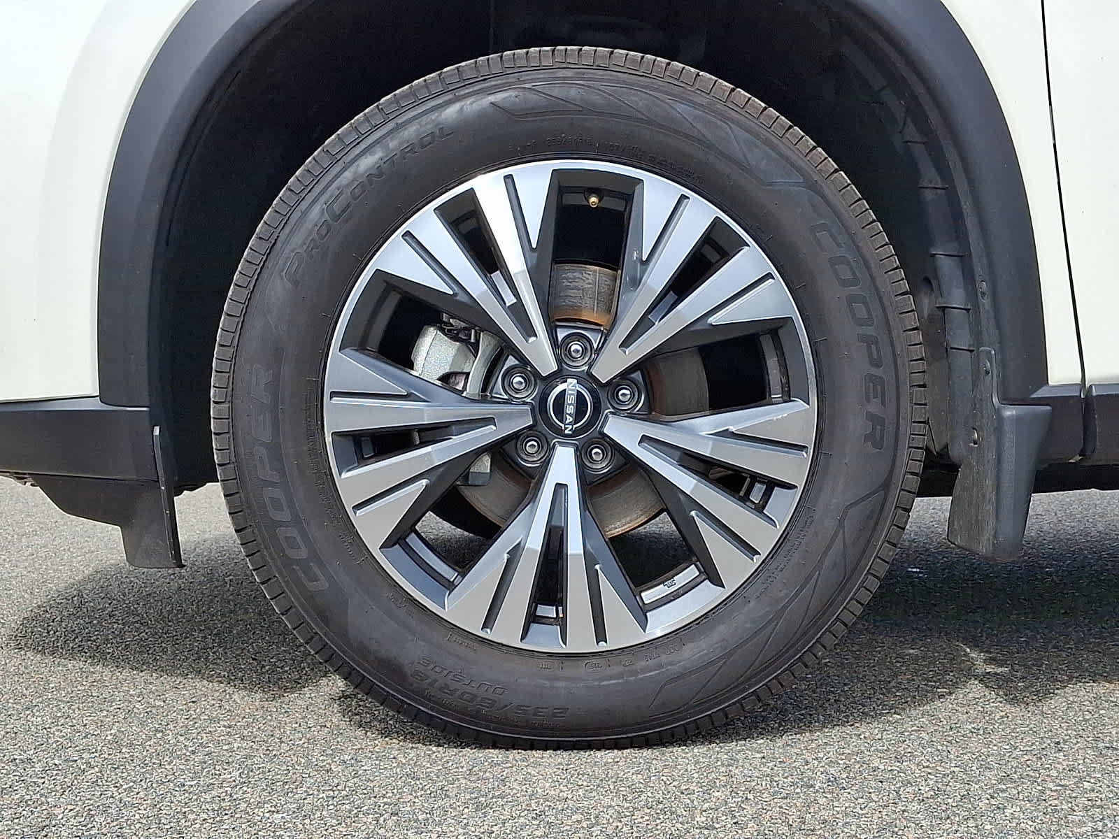 Used 2022 Nissan Rogue SV w/ SV Premium Package AWD/4WD image 9