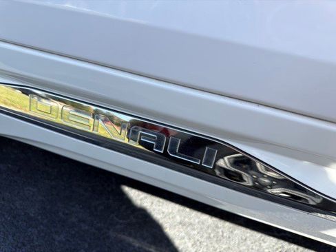 Certified 2020 GMC Terrain Denali w/ Denali Premium Package image 9