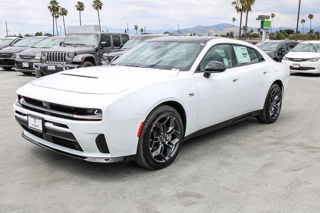 New 2026 Dodge Charger R/T w/ Blacktop Package AWD/4WD image 4