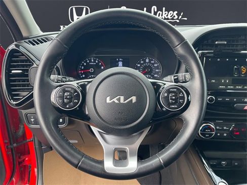 Used 2022 Kia Soul X-Line image 12