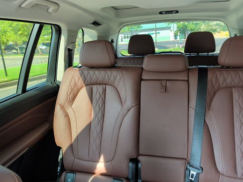Used 2023 BMW X7 xDrive40i w/ Executive Package AWD/4WD image 19