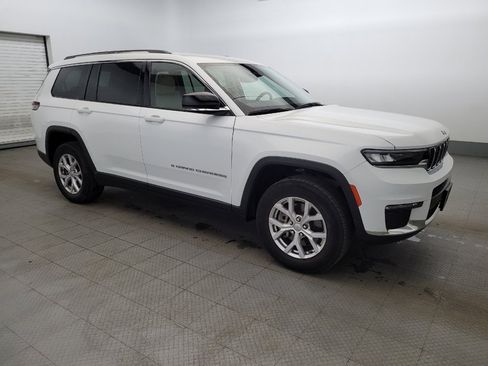 Used 2022 Jeep Grand Cherokee L Limited image 11