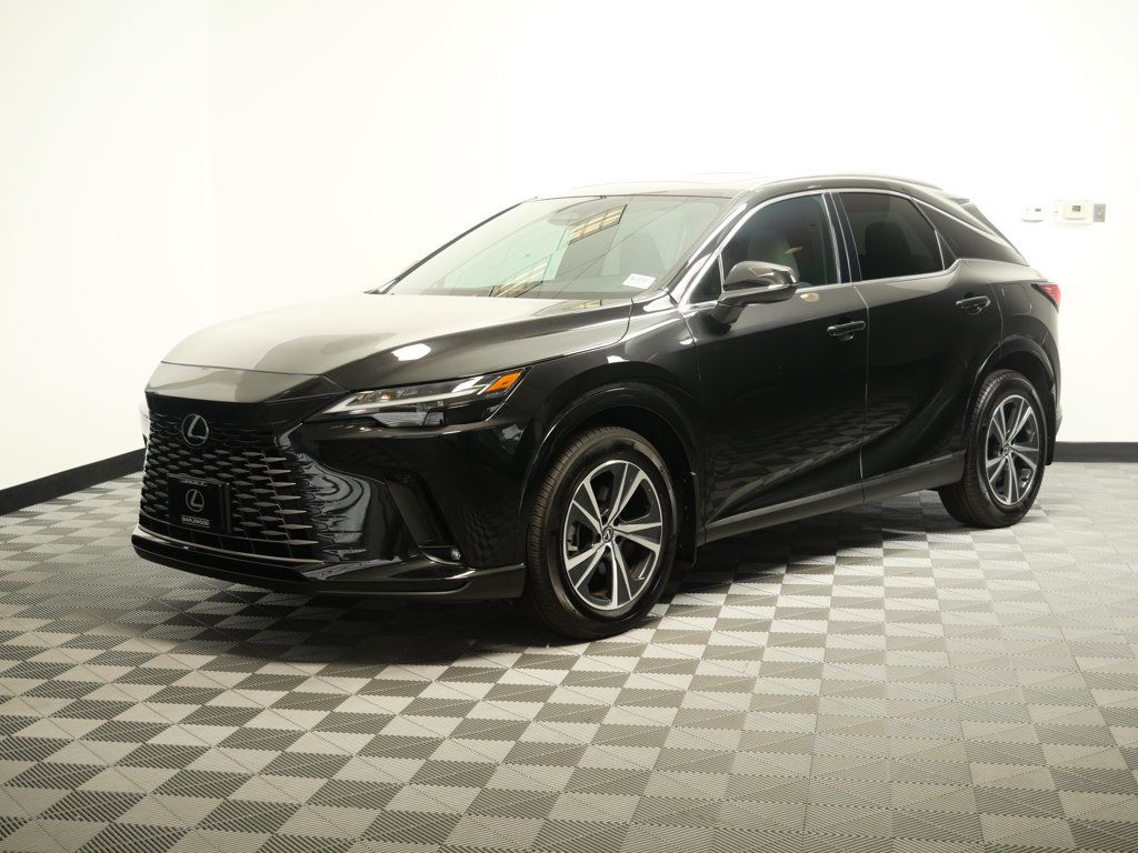 Used 2025 Lexus RX 350 Premium w/ Accessory Package AWD/4WD image 4