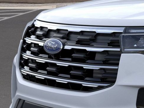 New 2026 Ford Explorer Active w/ Active Comfort Package RWD image 17