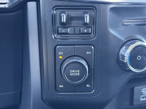 Used 2022 Ford F150 Lariat w/ Equipment Group 501A Mid image 19