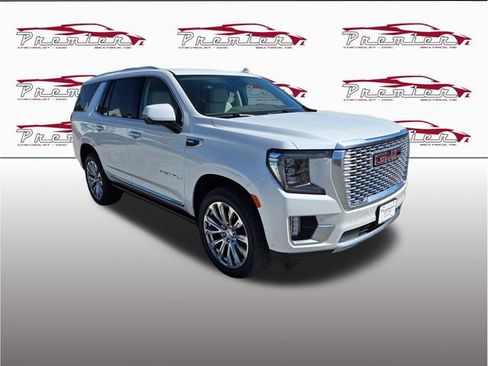 Used 2024 GMC Yukon Denali w/ Denali Reserve Package image 6