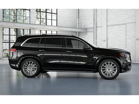 Used 2025 Mercedes-Benz GLS 580 4MATIC image 15