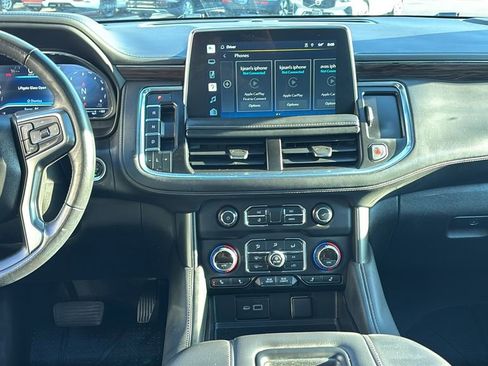 Used 2022 Chevrolet Suburban LT w/ LT Signature Package AWD/4WD image 6