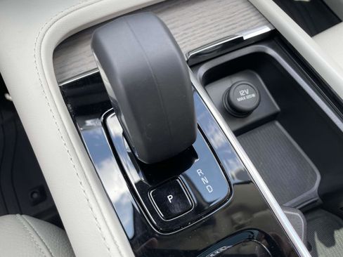 New 2025 Volvo XC90 B6 Plus w/ Protection Package AWD/4WD image 30