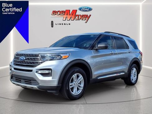 Used 2024 Ford Explorer XLT w/ Equipment Group 202A AWD/4WD image 1