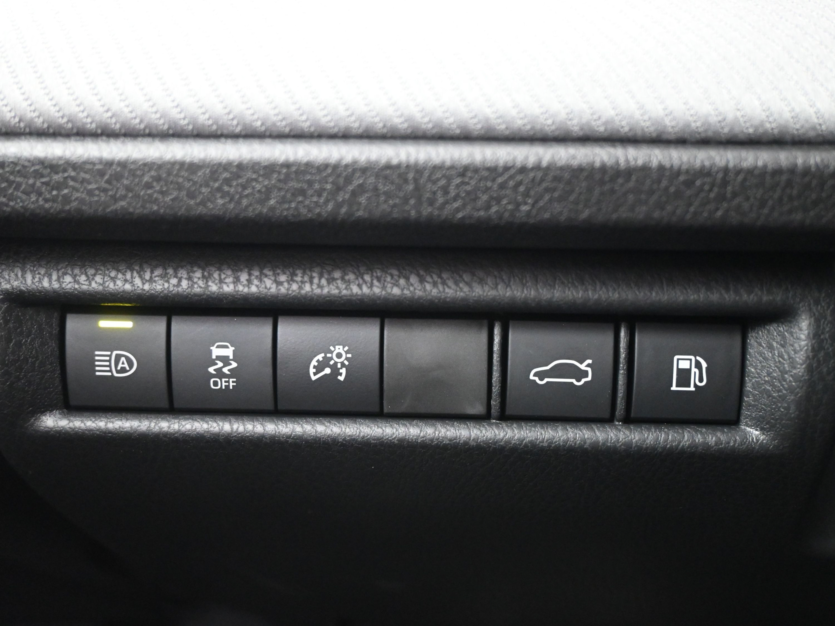 Used 2026 Toyota Camry SE w/ Convenience Package FWD image 29