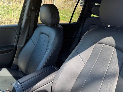 Used 2024 Mercedes-Benz GLB 250 image 10