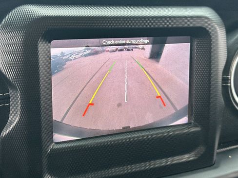 Used 2019 Jeep Wrangler Unlimited Sahara w/ Safety Group image 17