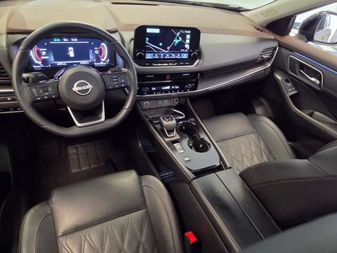 Used 2023 Nissan Rogue Platinum FWD image 15