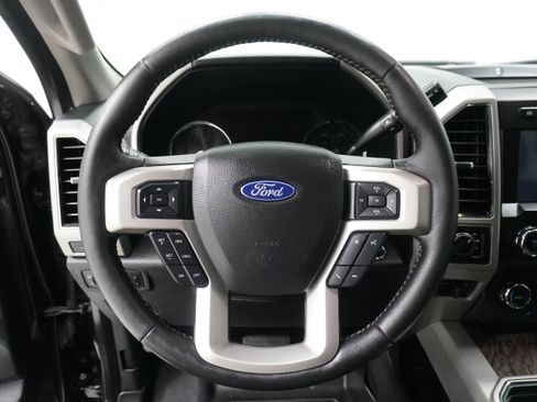 Used 2019 Ford F250 Lariat w/ Lariat Ultimate Package image 18