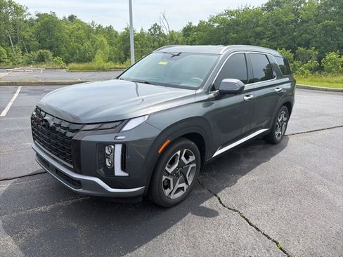 Used 2023 Hyundai Palisade Limited AWD/4WD image 3