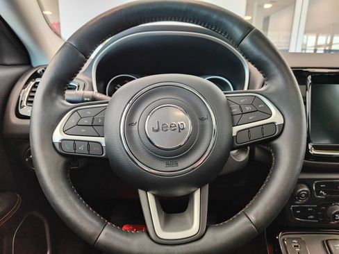 Used 2018 Jeep Compass Limited w/ Navigation Group FWD image 20