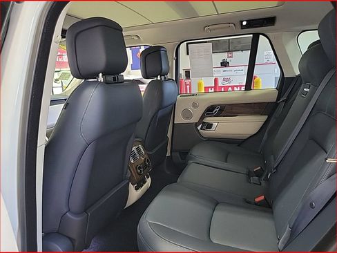 Used 2019 Land Rover Range Rover HSE AWD/4WD image 3