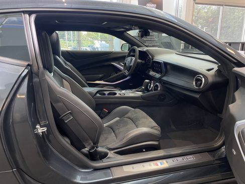 Used 2023 Chevrolet Camaro SS RWD image 39