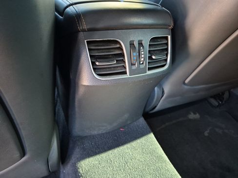 Used 2019 Genesis G80 3.3T Sport image 11