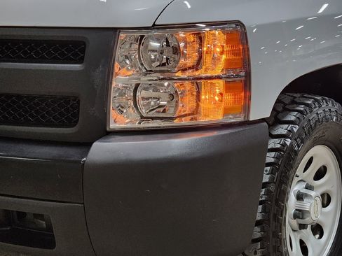 Used 2011 Chevrolet Silverado 1500 W/T image 15