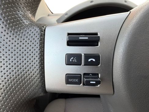Used 2018 Nissan Frontier SV AWD/4WD image 21