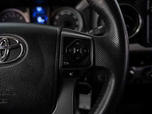 Used 2017 Toyota Tacoma SR5 image 15