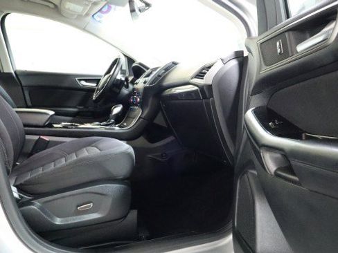 Used 2016 Ford Edge SEL image 10