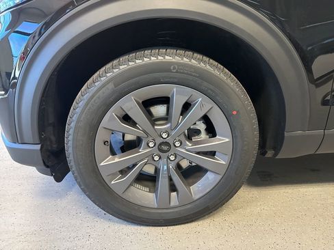 New 2026 Ford Explorer Active AWD/4WD image 2