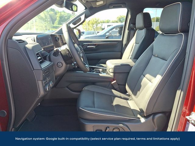Used 2025 Chevrolet Tahoe Premier AWD/4WD image 2
