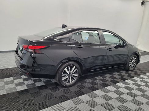 Used 2025 Nissan Versa SV image 10