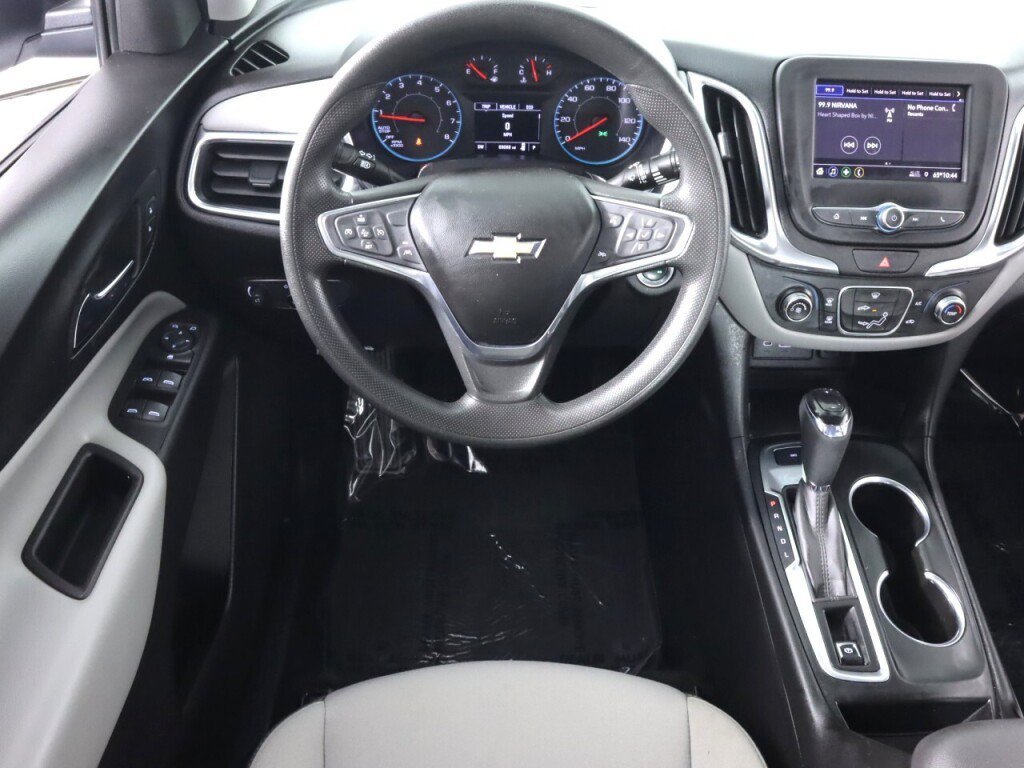Used 2020 Chevrolet Equinox LS w/ LPO, Cargo Package AWD/4WD image 29