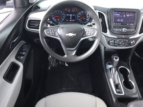 Used 2020 Chevrolet Equinox LS w/ LPO, Cargo Package AWD/4WD image 29