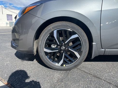 New 2025 Nissan Versa SR w/ Trunk Package image 36