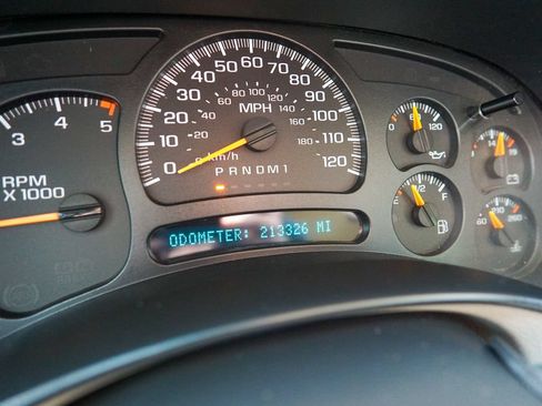 Used 2007 Chevrolet Silverado 2500 LT w/ Heavy-Duty Power Package RWD image 21