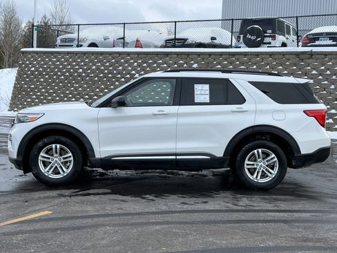 Certified 2023 Ford Explorer XLT w/ Equipment Group 202A image 44