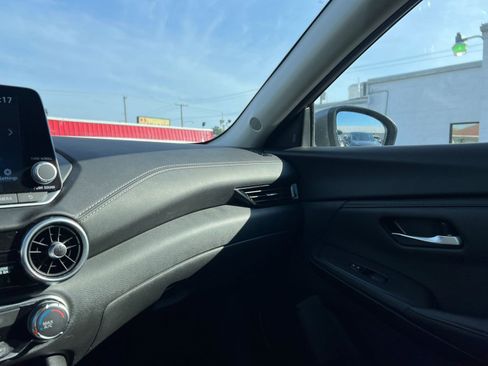 Used 2025 Nissan Sentra SV image 35