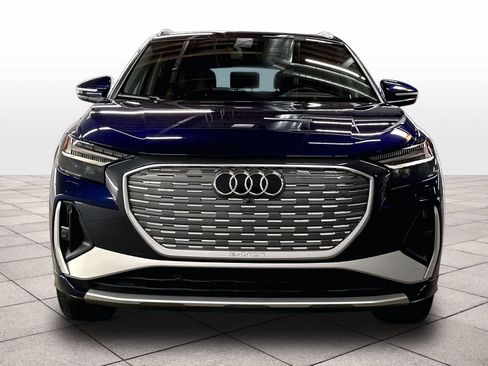 Used 2023 Audi Q4 e-tron Prestige AWD/4WD image 3