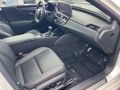 Used 2023 Lexus ES 350 w/ Premium Package FWD image 30
