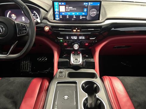 Used 2025 Acura MDX A-Spec image 13