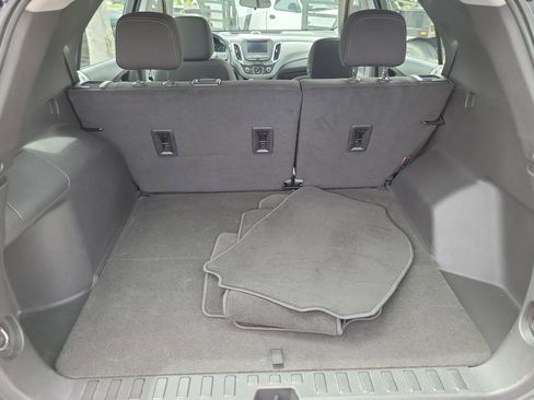 Used 2023 Chevrolet Equinox LS FWD image 5